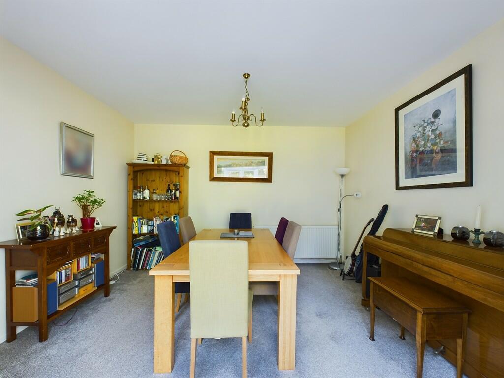 CAM01835G0-PR0099...