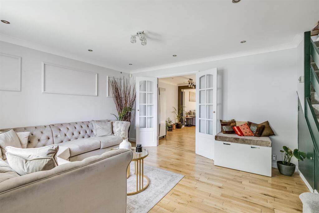 Halsey Drive 120-10.jpg