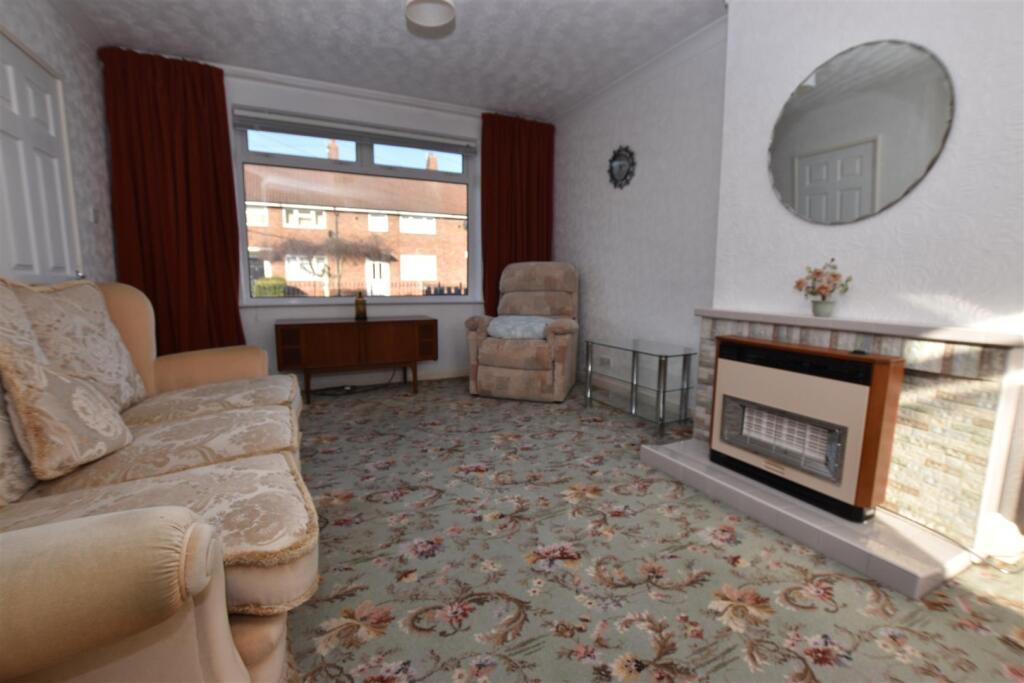 Lounge Area.JPG