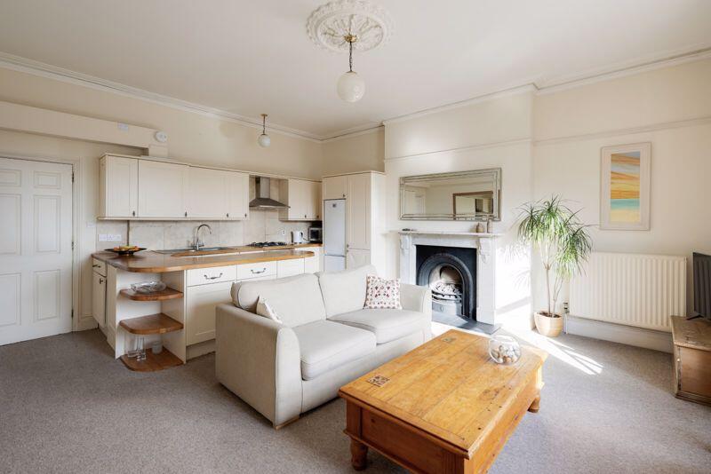 Kitchen/Living Area