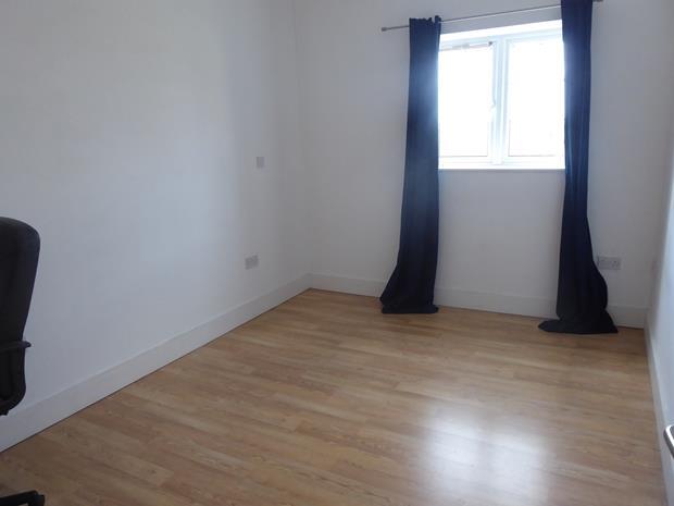 8SouthBuildingBedroom2