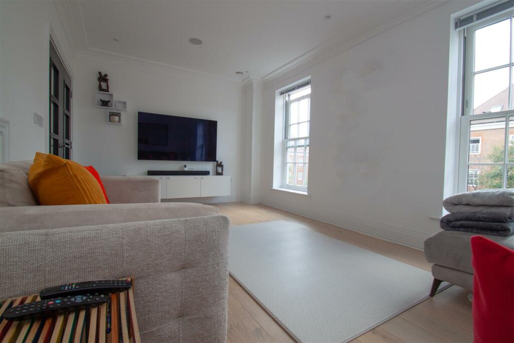 lounge view 1.jpg