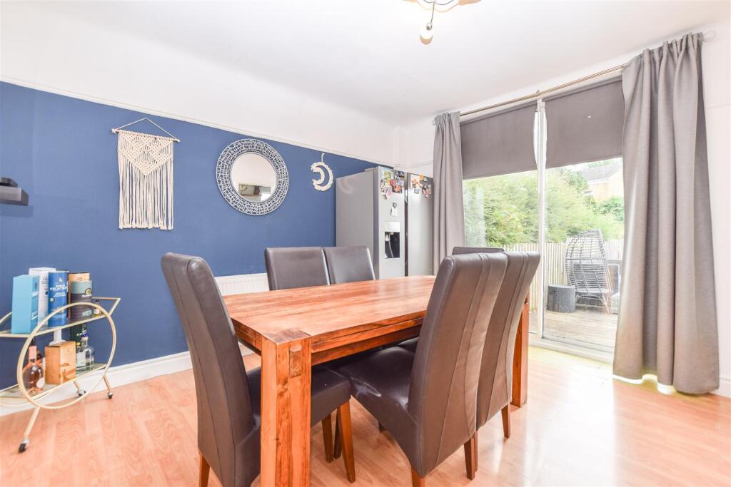 Constables - Circular Drive -13 copy.jpg