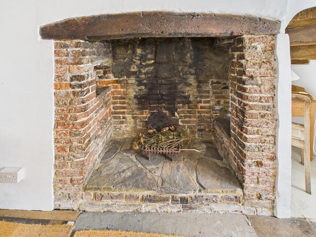 CAM02841G0-PR0042...