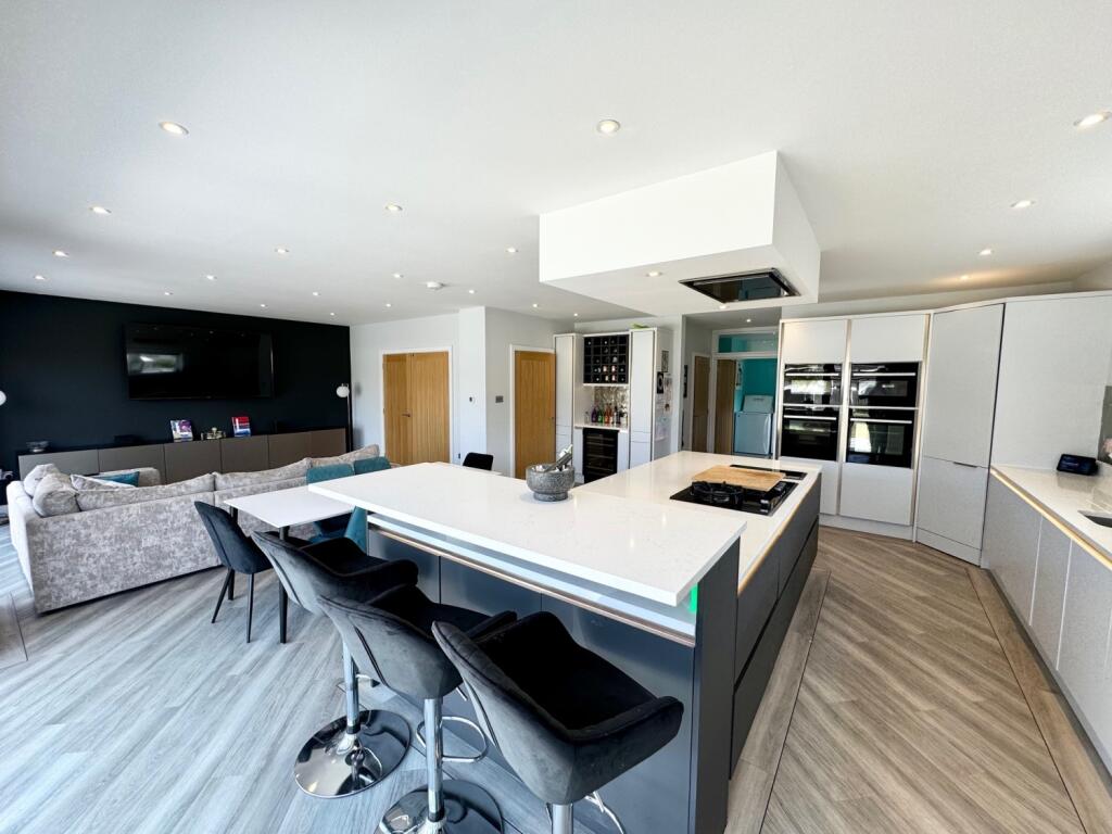 Kitchen 3