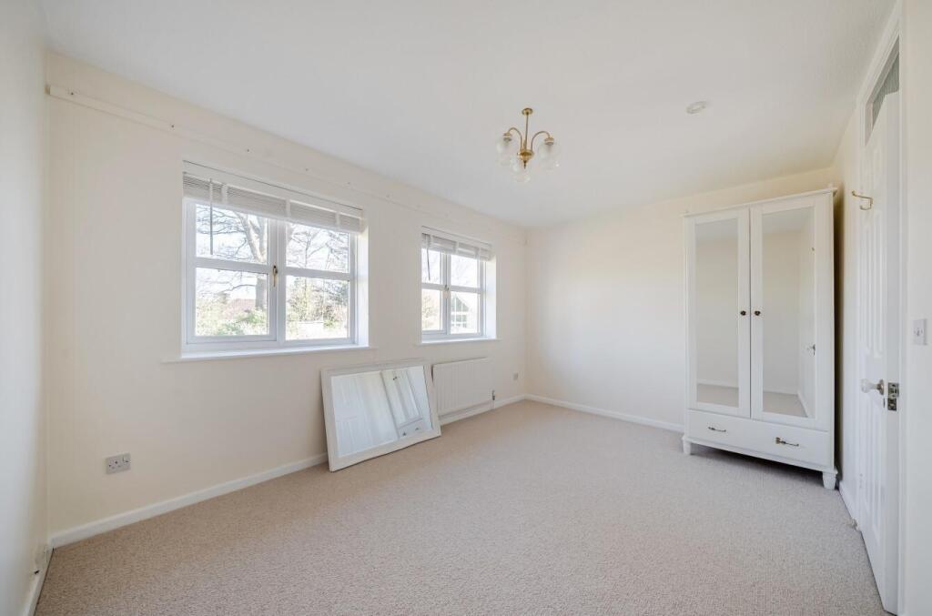 Vendor bedroom 1.jpg