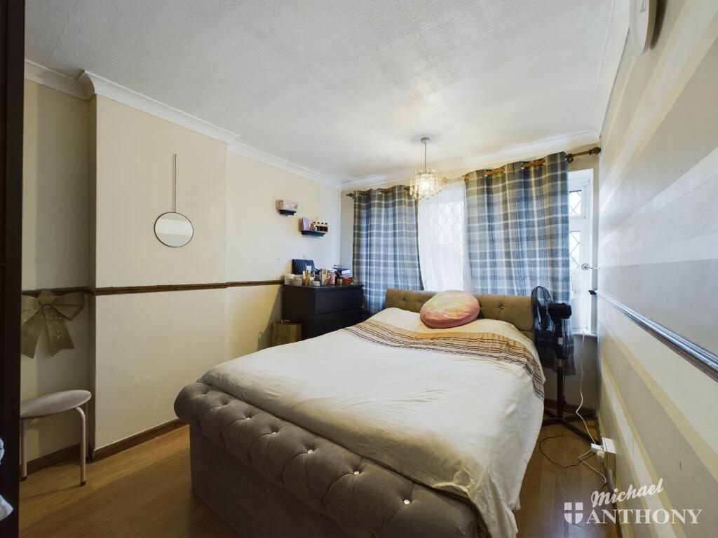 CAM02773G0-PR0225-STILL003