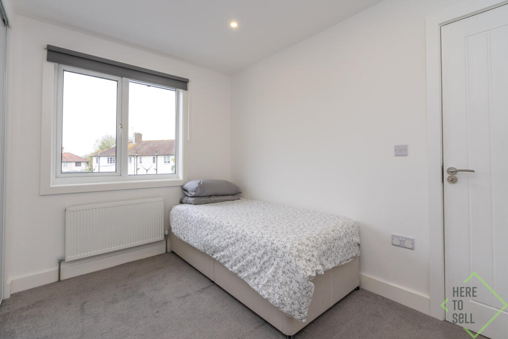 15 Flexmere Rd, London N17 7AU-20