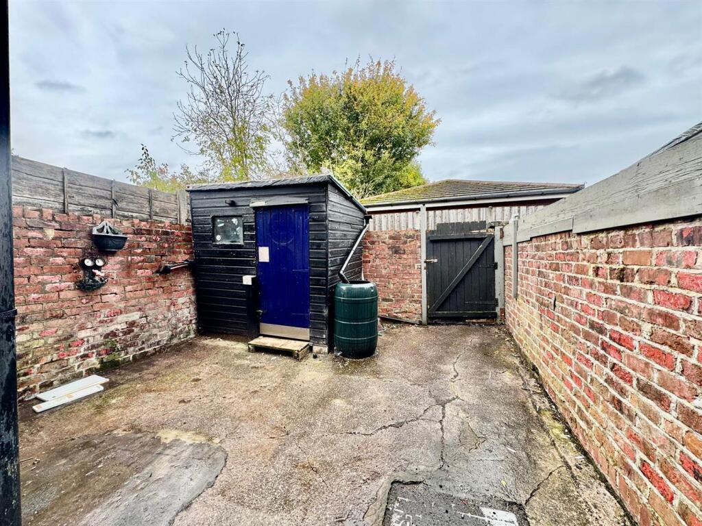 WhatsApp Image 2025-10-20 at 15.42.40.jpeg