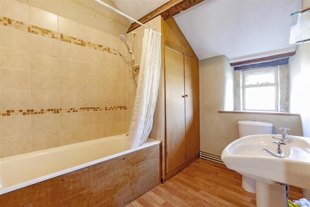 Bathroom-1.jpg