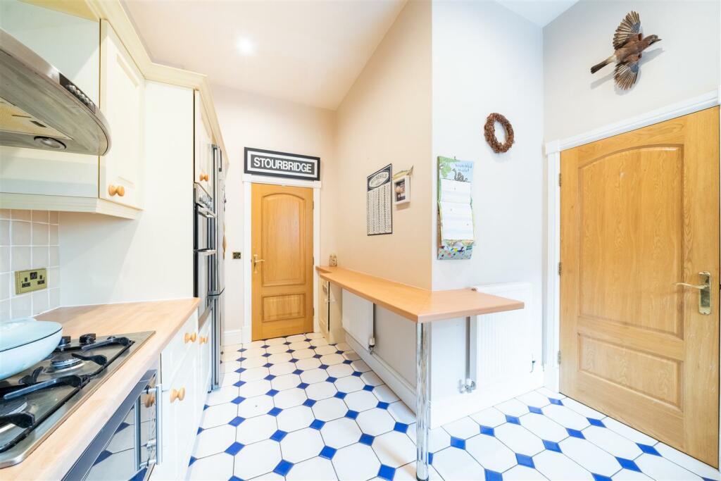 Kitchen-3.jpg