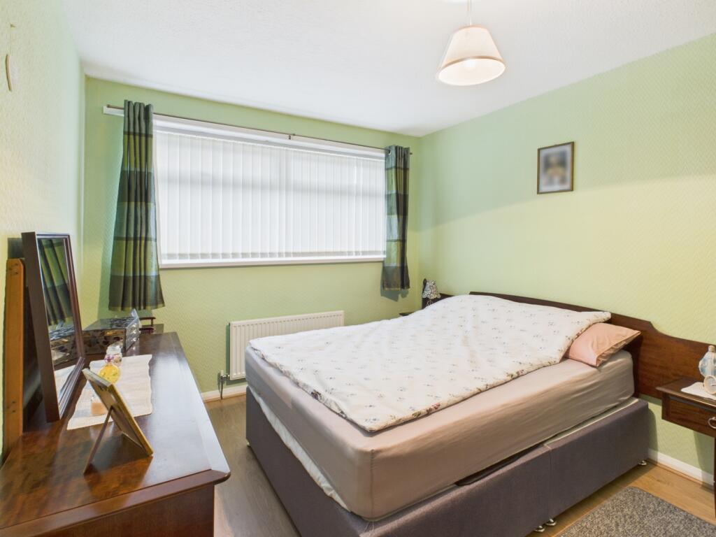 CAM03729G0-PR0183-STILL006