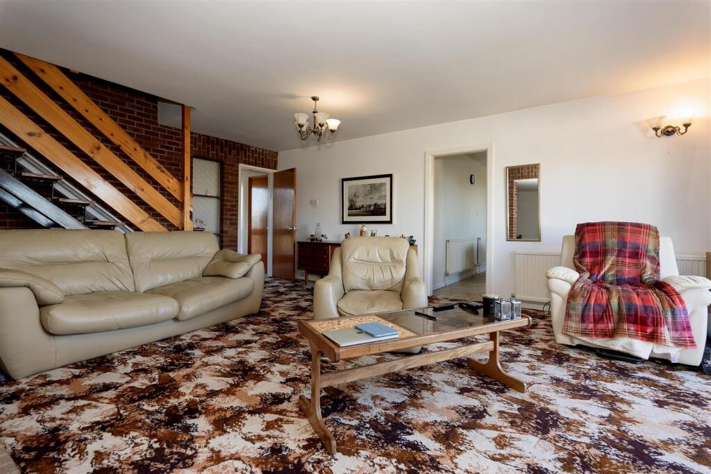 Lounge 1.1 SAPL3962-20251130-DxO_DeepPRIME XD2s.jp