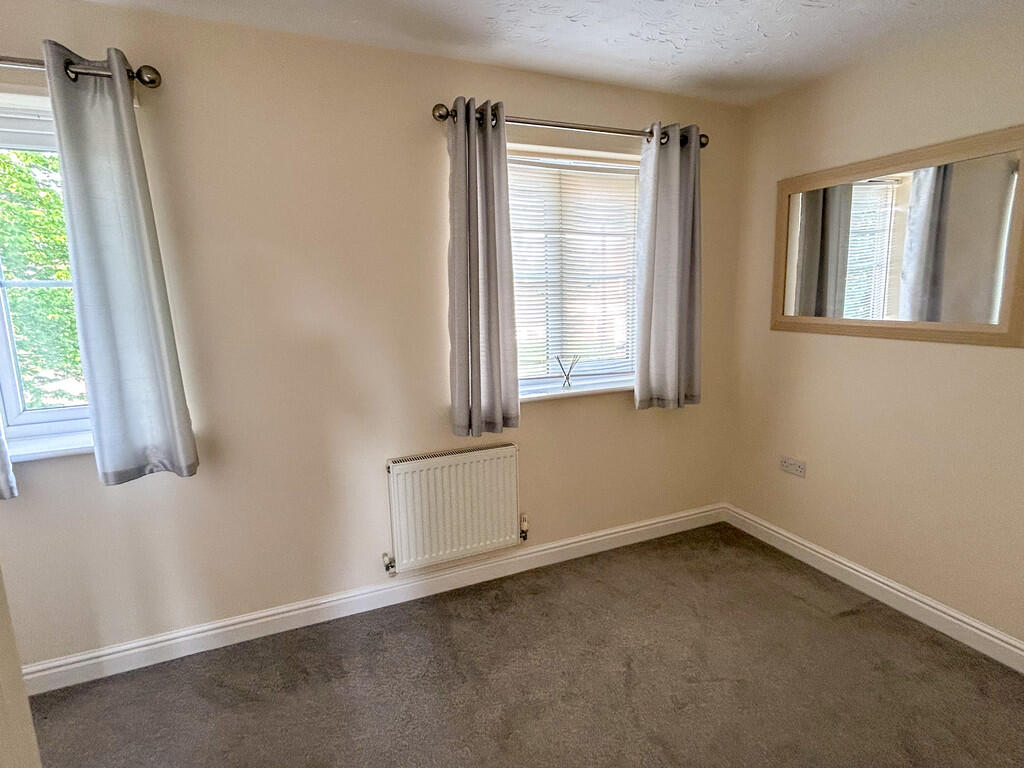bedroom 2-2