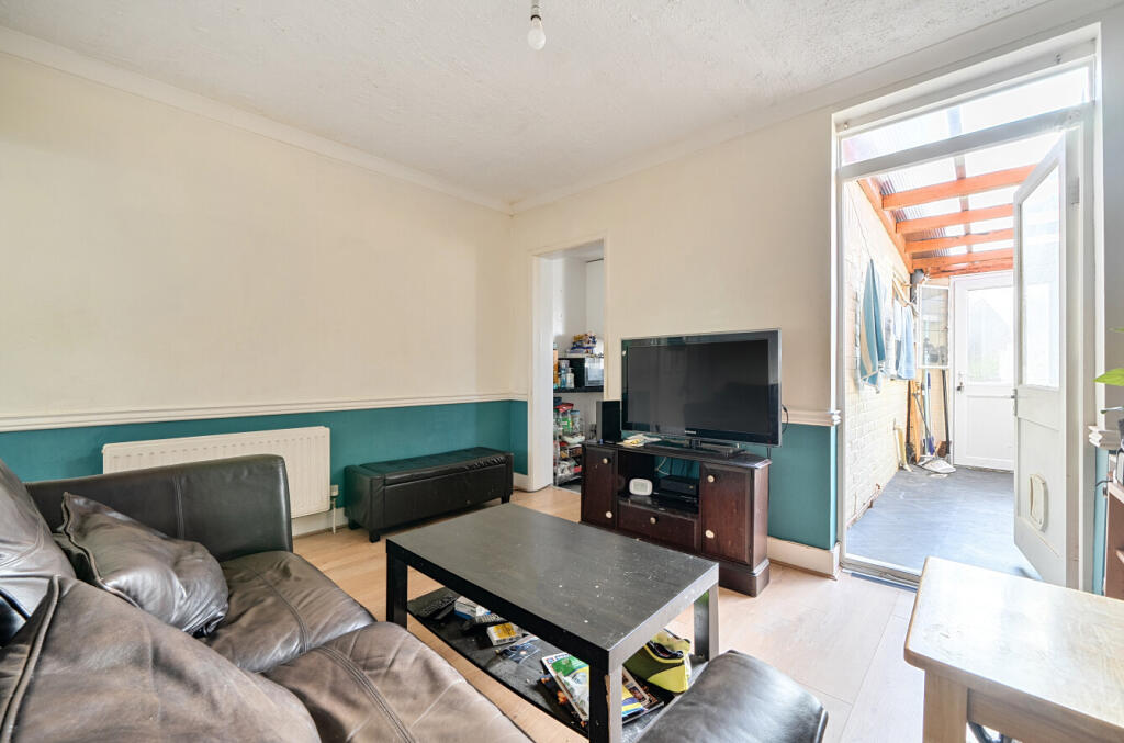 1375941-9-693962f...