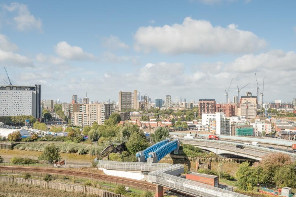 1350443-1-68c3615...