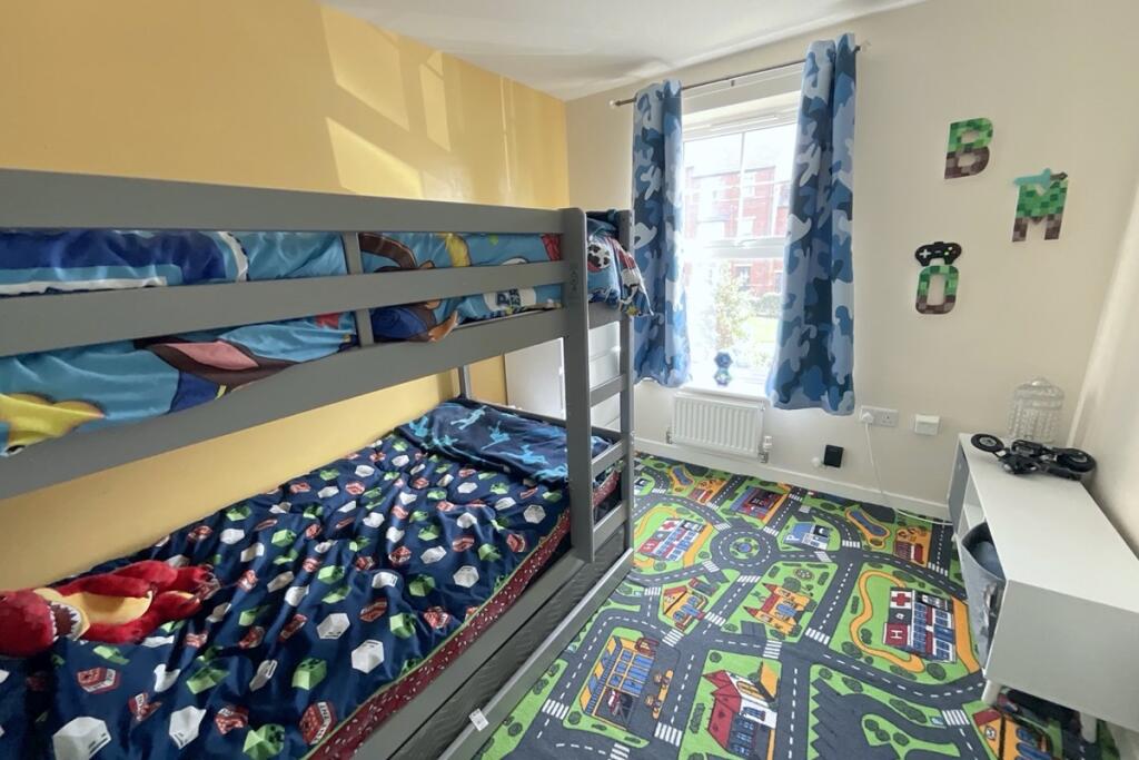 bedroom 