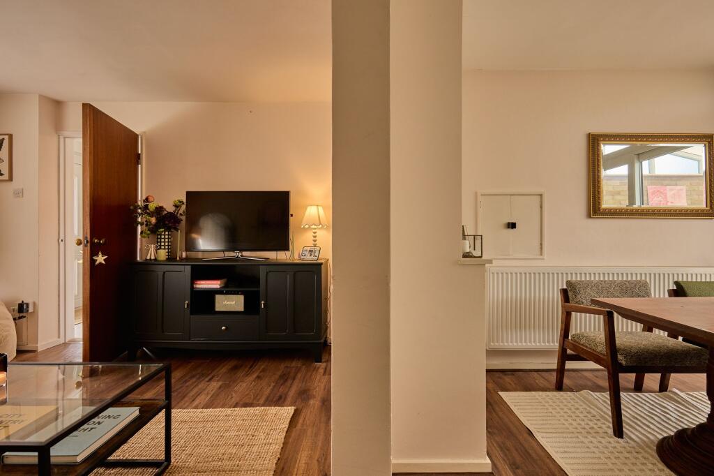 Sitting &amp; Dining Room