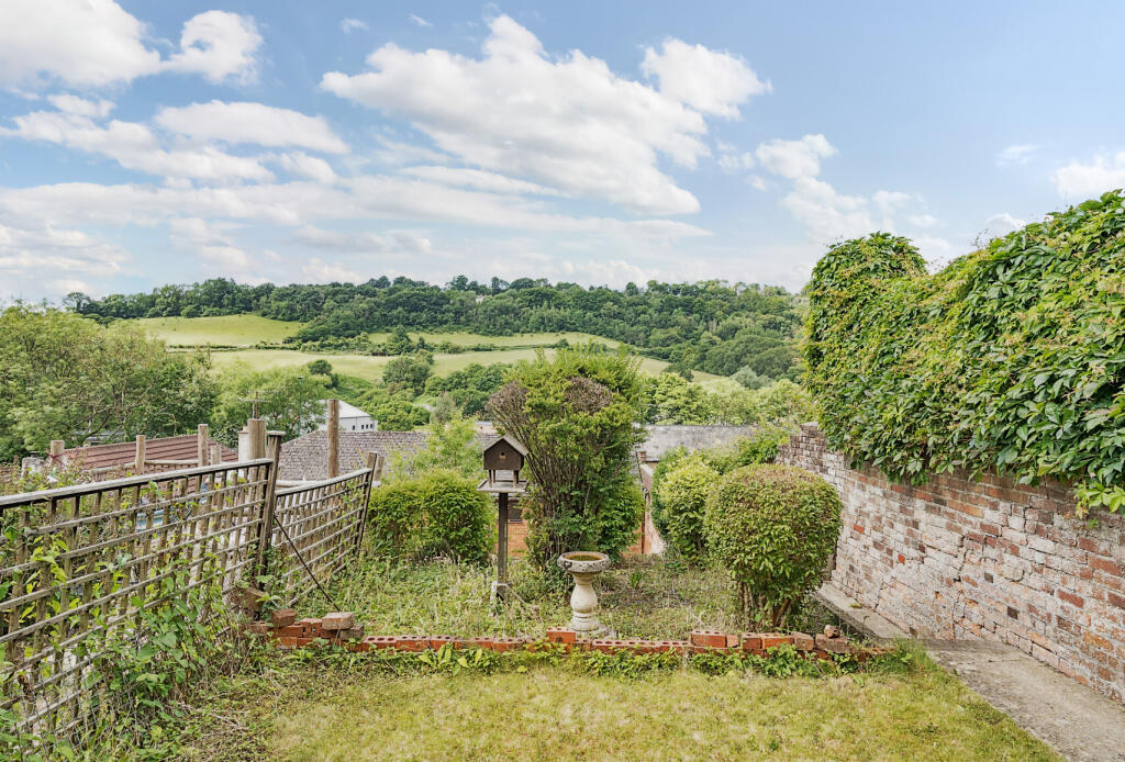 1307153-12-684fec...