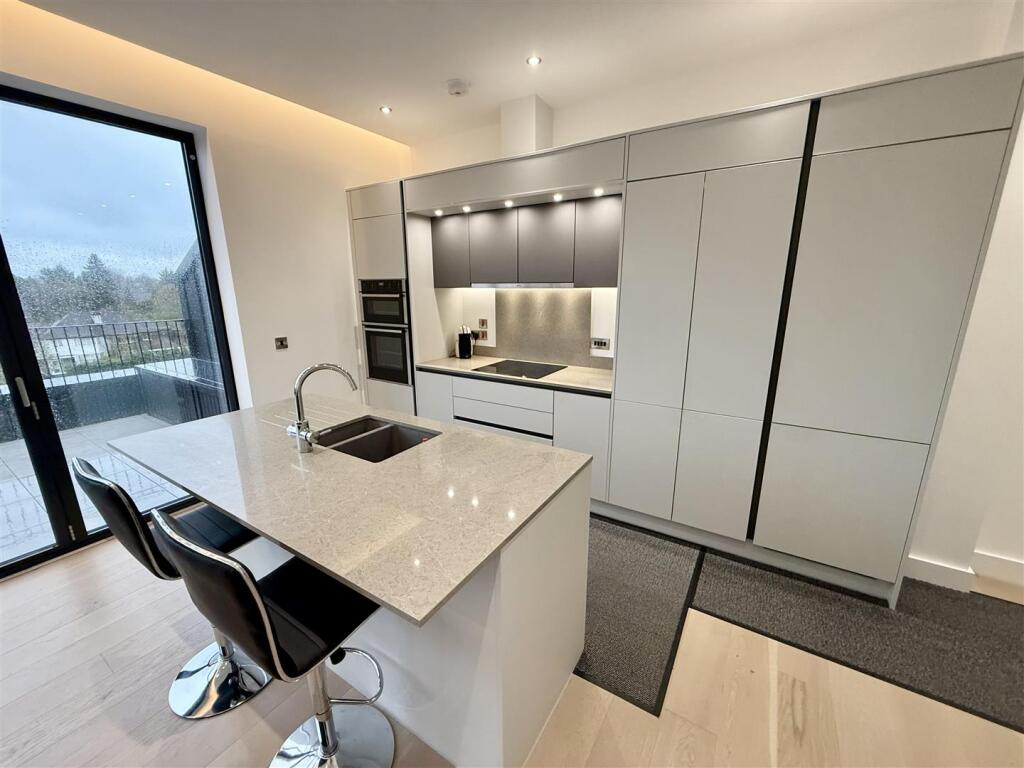 Broadoaks, 548 Streetsbrook Road, Solihull