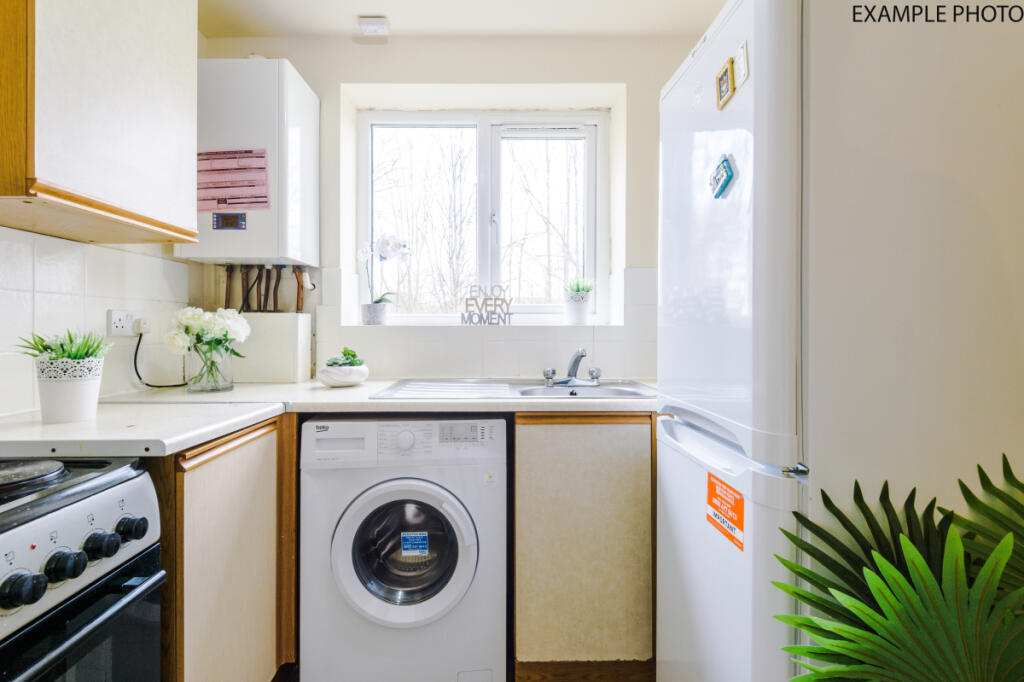 82 Lloyd Mansions, Example 4