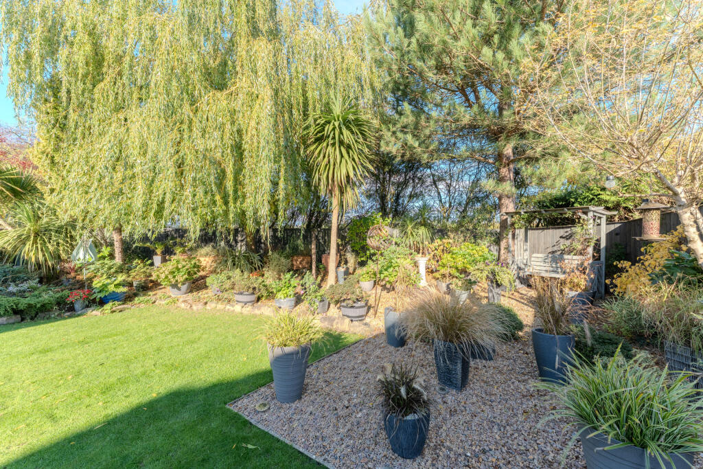 41 Holyrood Drive (24 of 36)