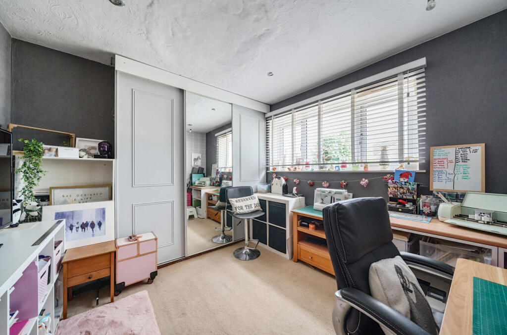 1333452-12-688b99...