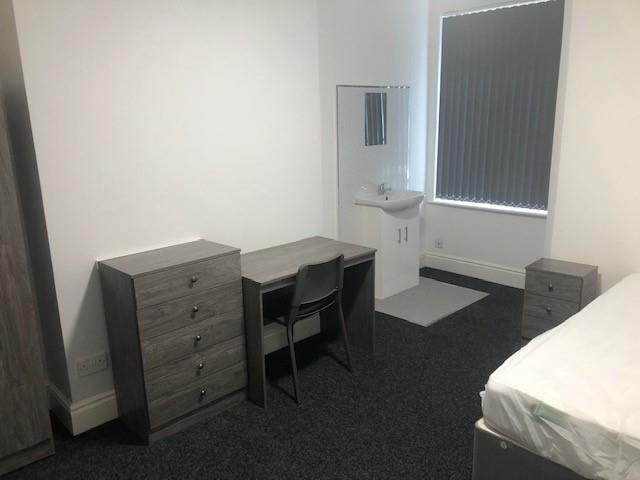 1 Heathcote Bedroom 1.jpg