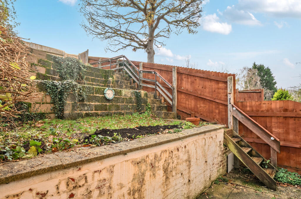 1385238-9-6929acd...