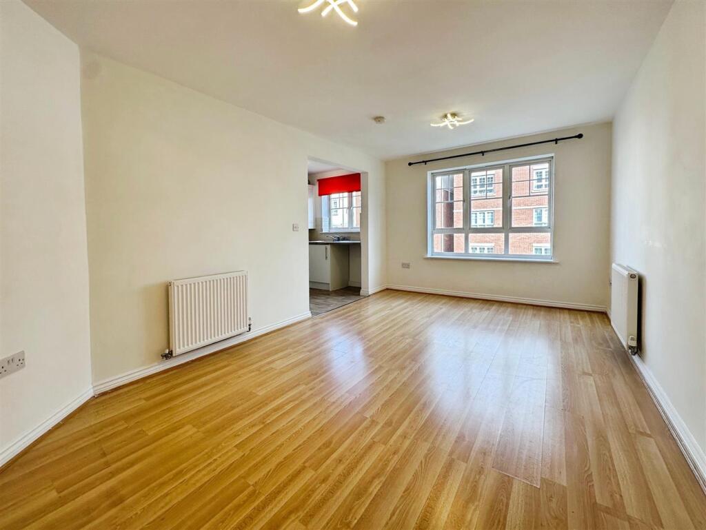 e2484f2e--411E-8D2E-544955BB3097-20708-000026751E6