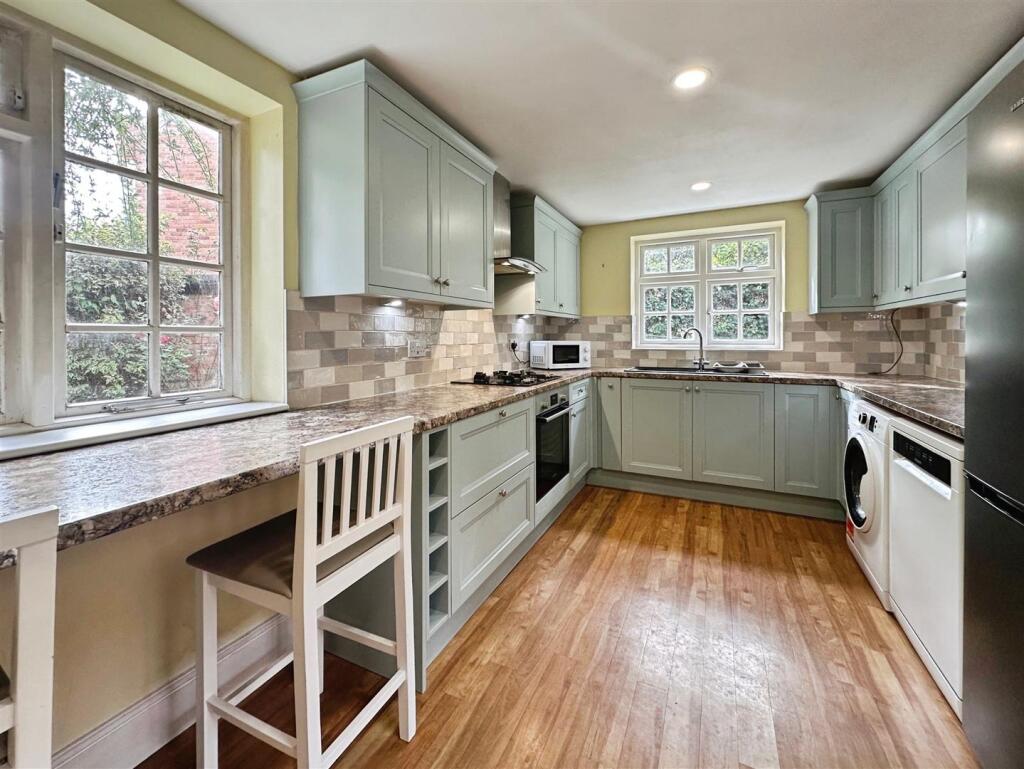 b7df16b6--4F22-B8A2-489A8DDE092E-11055-000004176D9