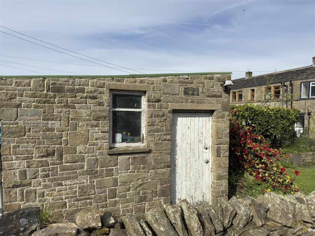 OUTBUILDING