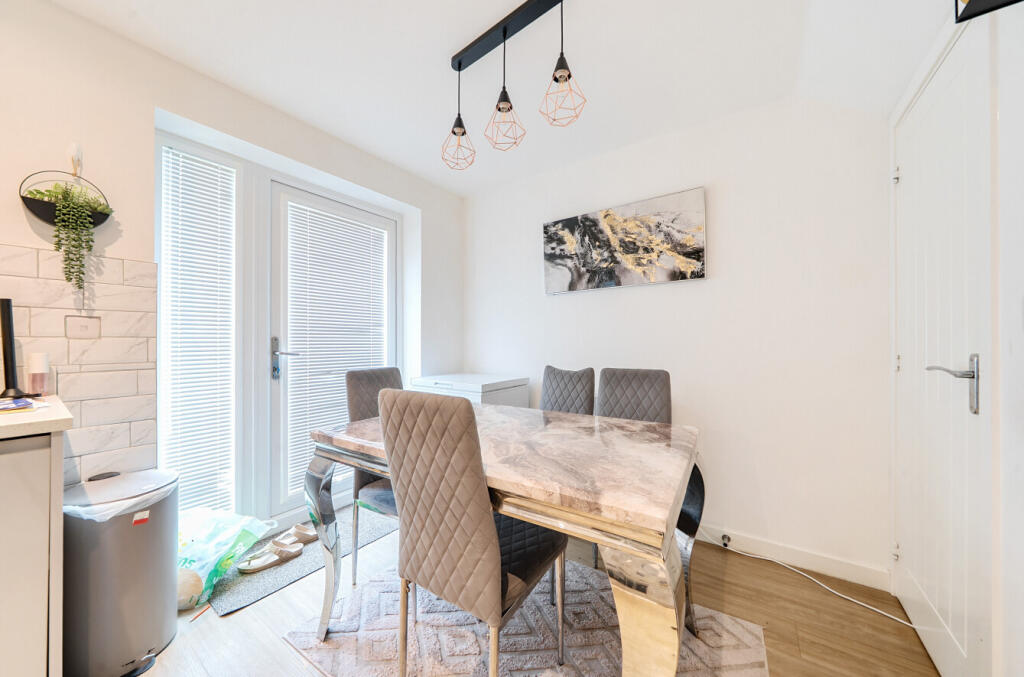 1320331-15-686b94...