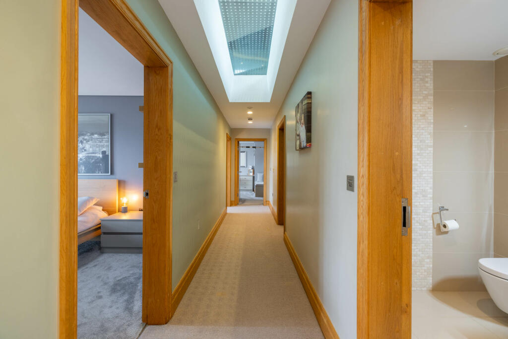 20241030-1106_Maison Haus - Ivory House, Station R