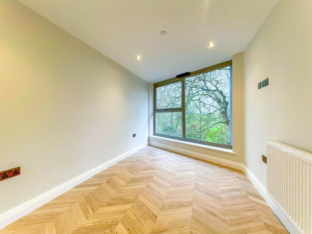 37 bowmont bedroom m