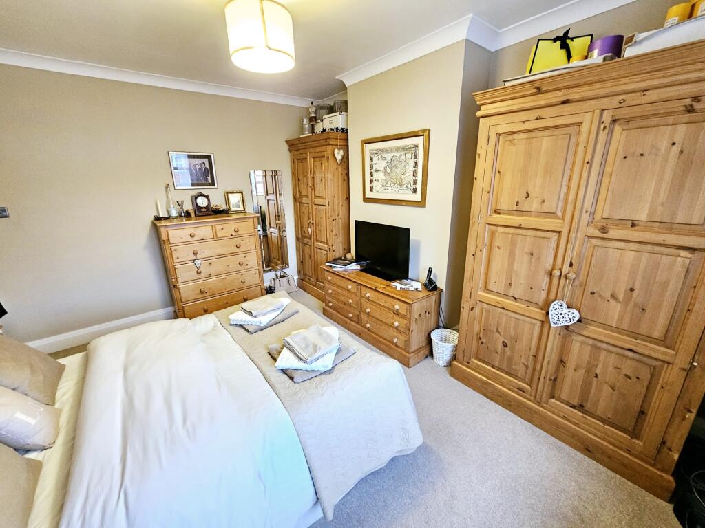 f51644a5-2e53-496f-b377-3d4fe64f1cb5