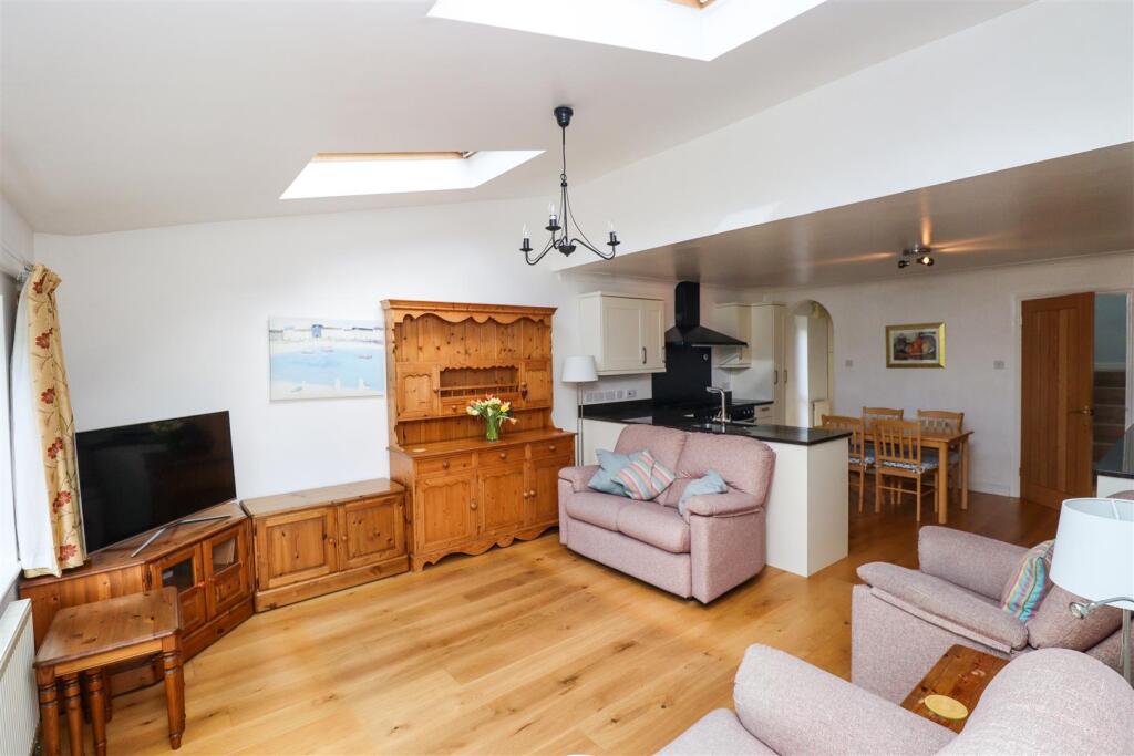 Kitchen/Breakfast/Family Room