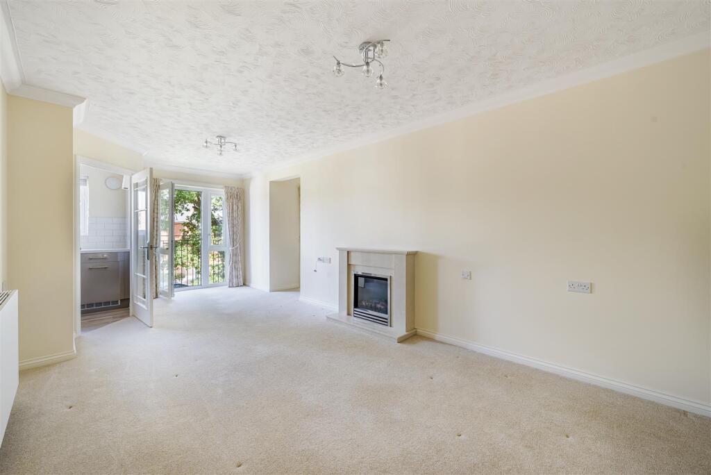 Living Room.jpg