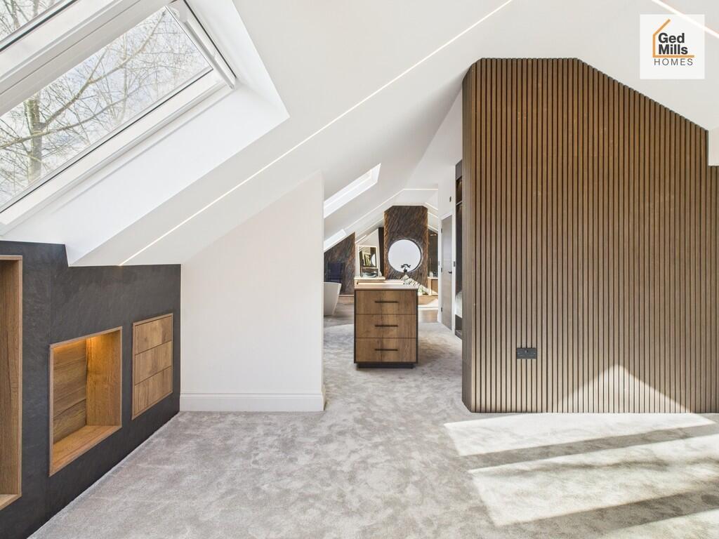 MASTER SUITE