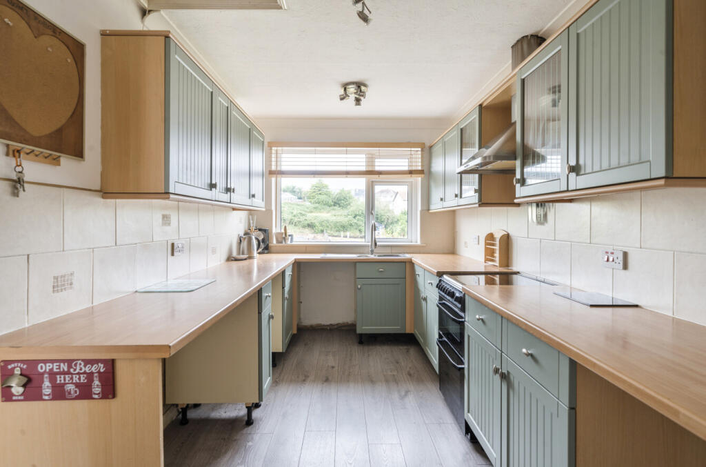 1312573-19-685bc6...