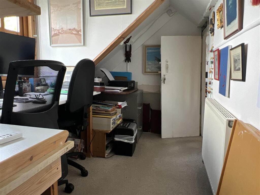 Bedroom 3/Study &amp; Store Room