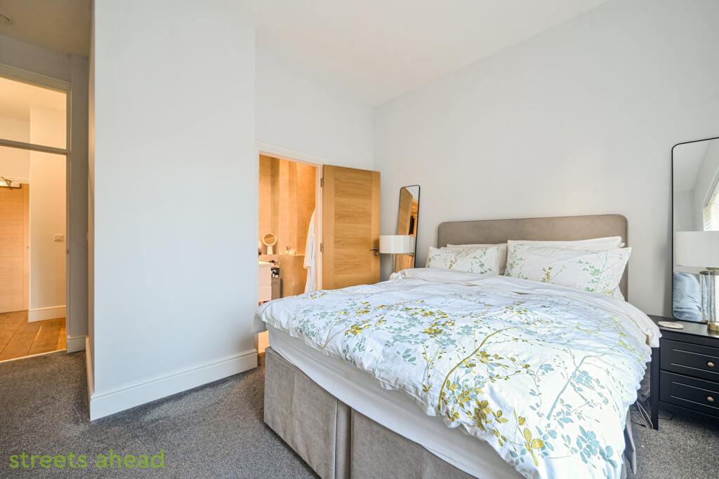 ba8a6203-3699-481...