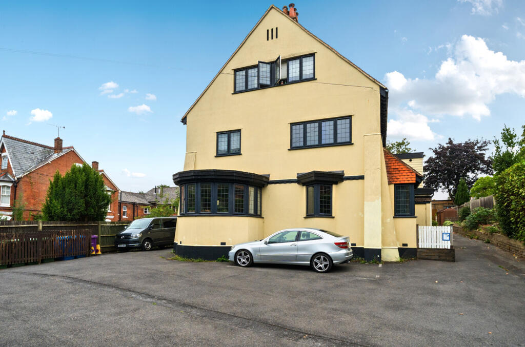 1332828-1-689075f...