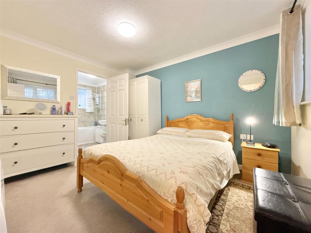 Bedroom &amp; En Suite.JPG