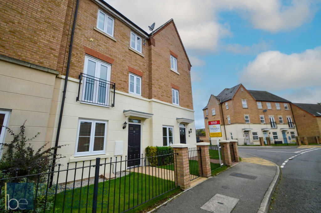 Robins Crescent