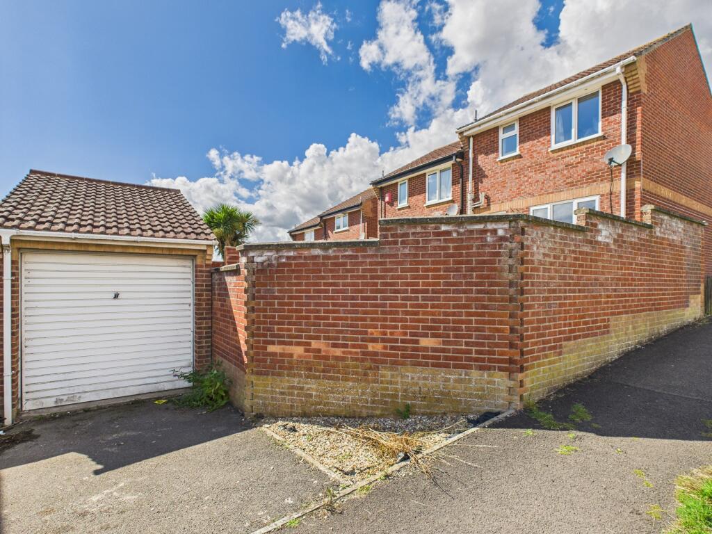 Garage &amp; Parking