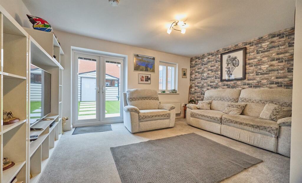 Rear Open Plan Lounge Diner
