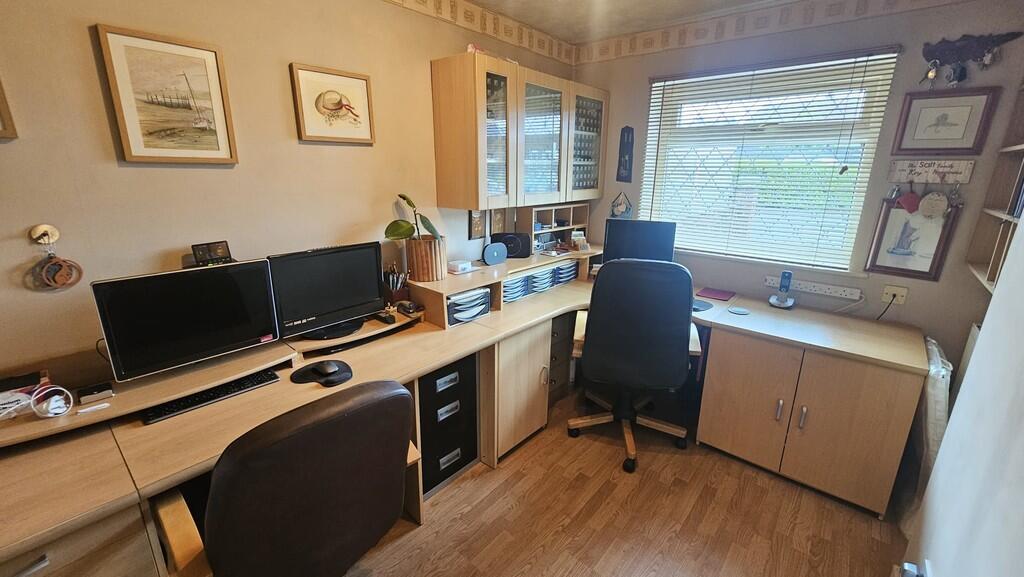 IMG-20250718-WA00...