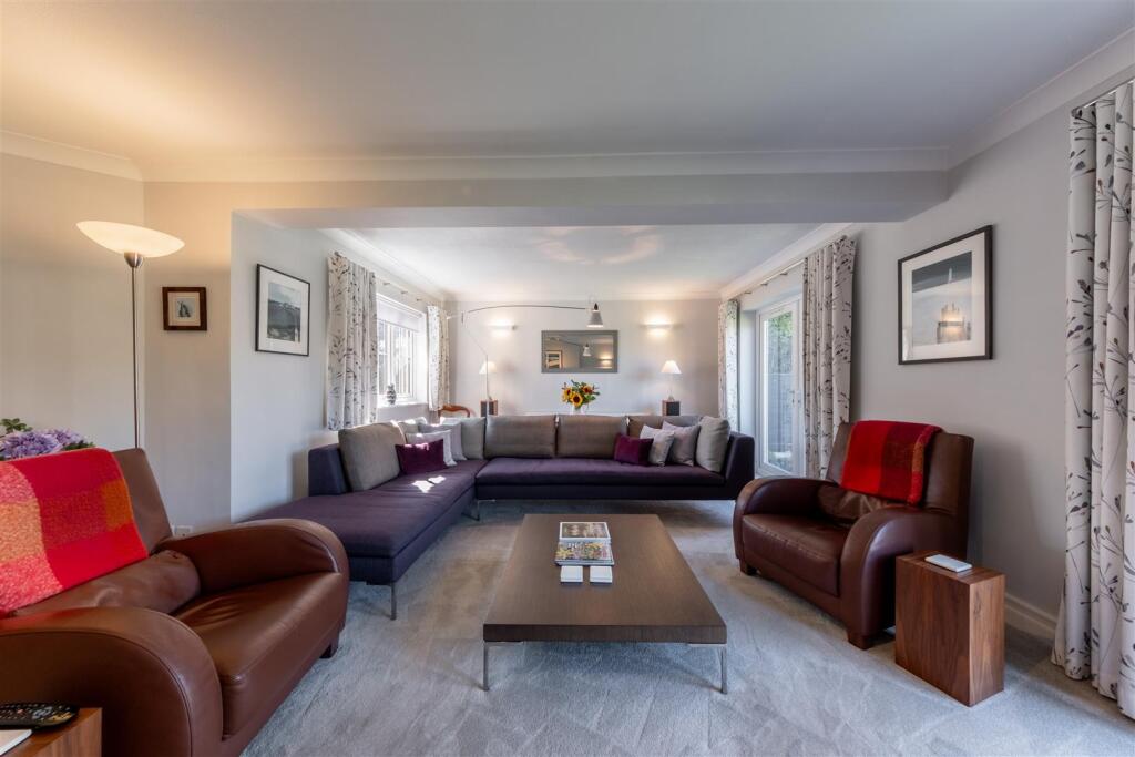 14 St John's Way-009.jpg