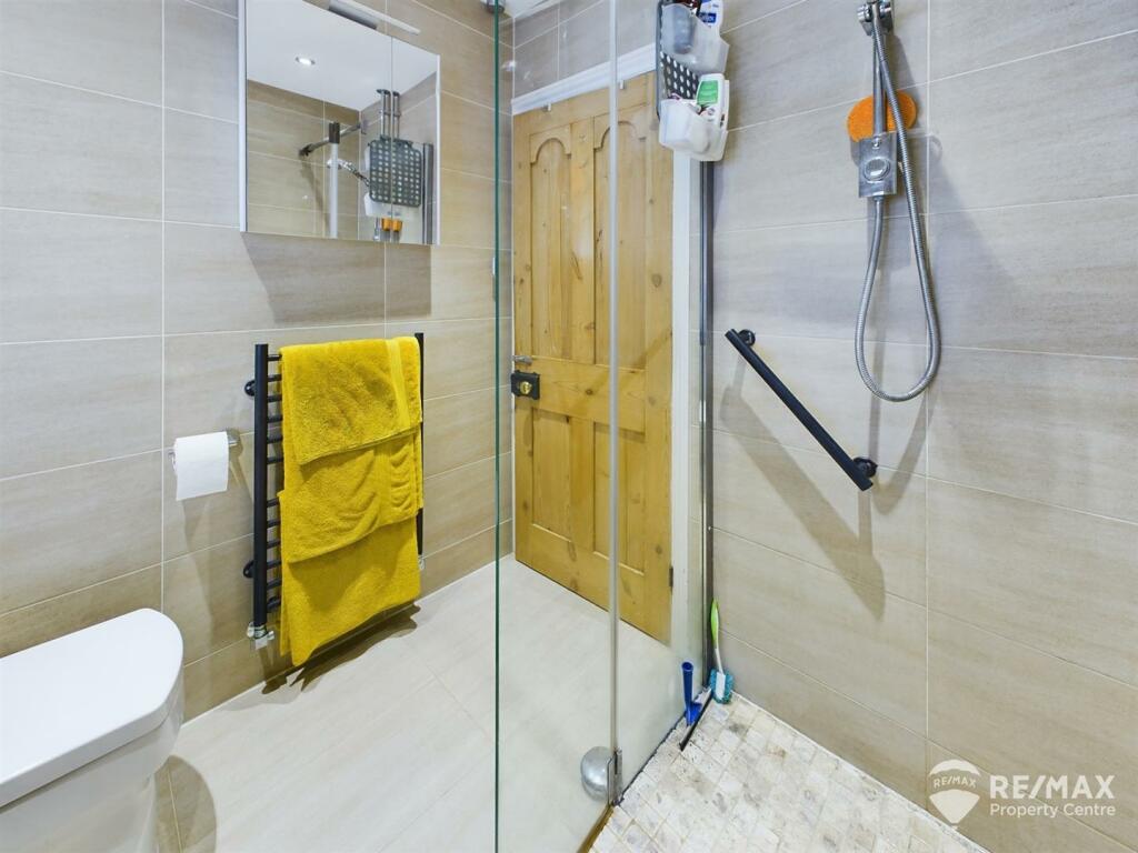 Wet Room 2.jpg
